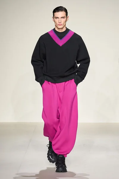 Look 61